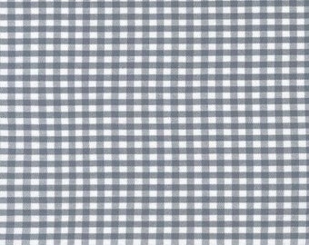 SILVER 1/8" Plaid Cotton, Carolina Gingham, Grey Yarn Dyed Fabric, Quilting fabric, Apparel Fabric, Plaid cotton, Robert Kaufman