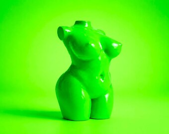 Sculpture Pop Art | Corps féminin en béton | Vert acide brillant | Rose Mortis