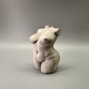 Modern sculpture | Art object female body made of concrete | Concrete Grey | Pink Mortis image 5