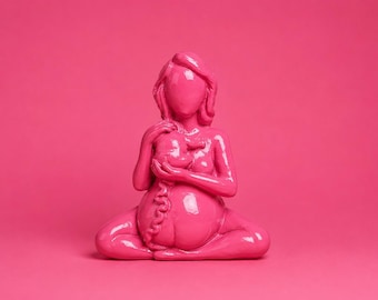 Sculpture Pop Art Rose | Figure féminine moulée à la main en béton | Mère et bébé | REBORN | Pink Mortis