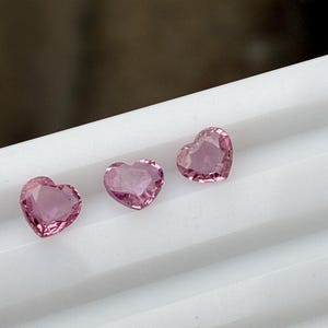 Natural Pink Sapphire Heart Shape Gemstone For Jewelry