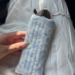 Eyeglasses case
