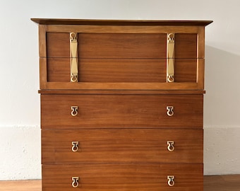 SOLD *** Mid Century Modern | 1962 Bassett Appreciation 4 Drawer