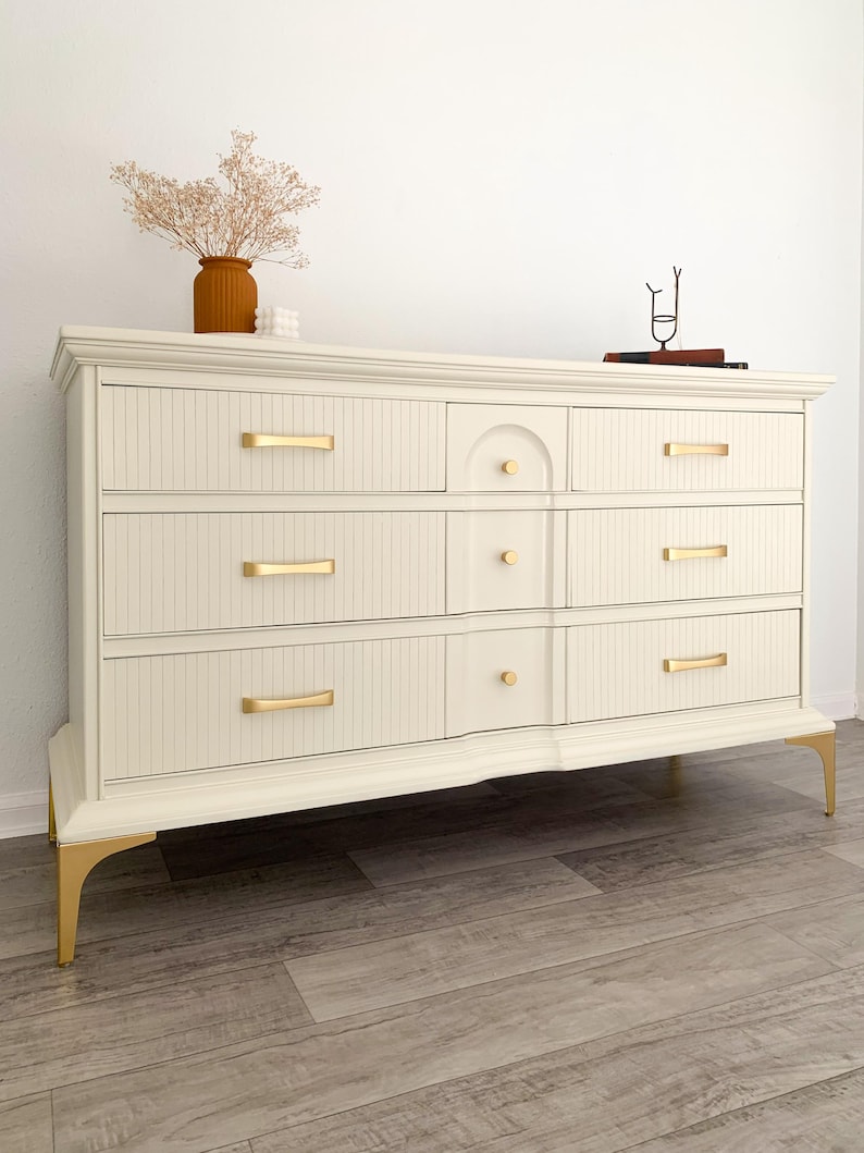 SOLD!! Creamy White Vintage Dresser - Etsy