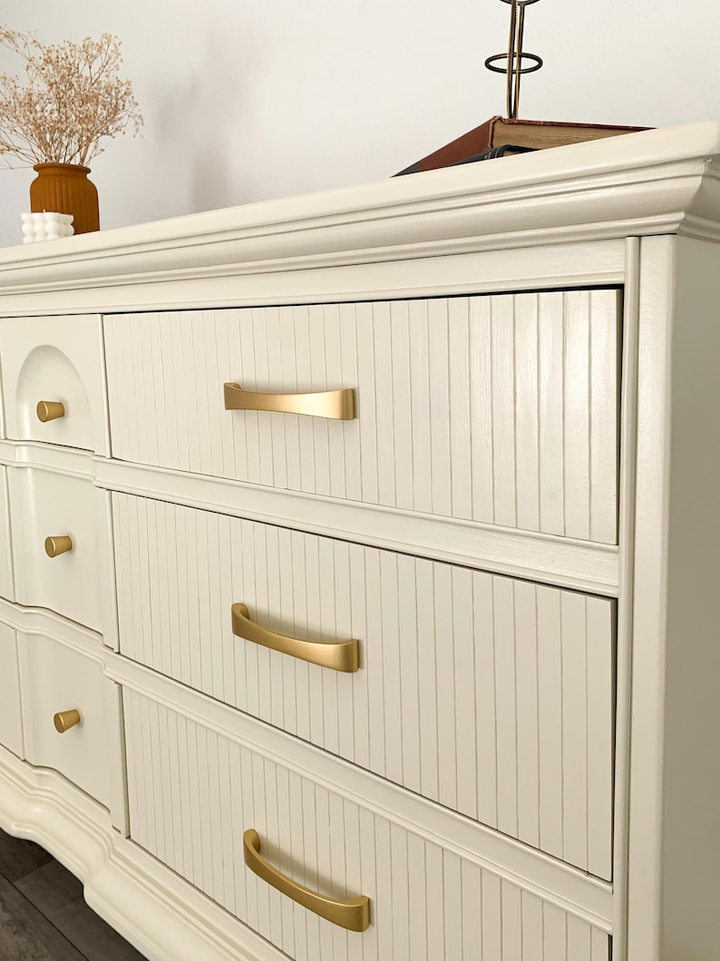SOLD!! Creamy White Vintage Dresser - Etsy