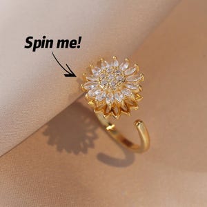 Anillo giratorio ajustable con forma de girasol, ideal para el día a día, ideal como regalo de cumpleaños, dorado o plateado.