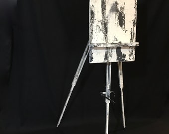 Full Sized weathered distressed Vintage Wooden Artist Painters Easel