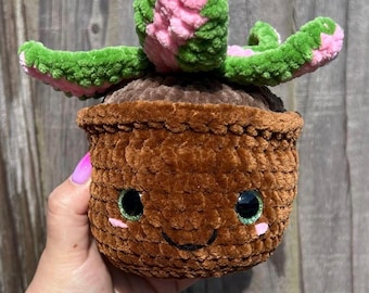 Crochet Plant in Crocheted Pot: Whimsical Handmade Amigurumi Decor
