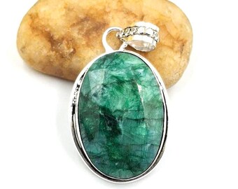 Hanger met smaragd: ovale groene edelsteen, 925 sterlingzilver, handgemaakte boho-genezende sieraden