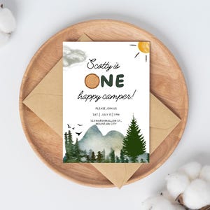 Un joyeux anniversaire de campeur et une carte de remerciement | Invitation 1er anniversaire de camping | Modèle de toile modifiable | Premier anniversaire garçon fille