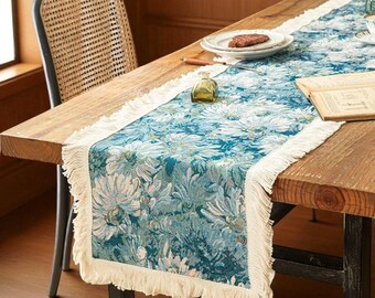 Vintage Boho Table Runner: Floral Accent, Decorative Tassels