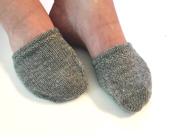 Sock Knitting Pattern, Toe sock knitting pattern, knitted toe warmers, Toasty Toe Warmers - Three Yarn Weights