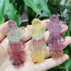 Natural Fluorite Angel ，Quartz crystal Angel，Angel carved，Crystal angel，Angel figurine,Crystal gifts,Home decor，Reiki healing1pc