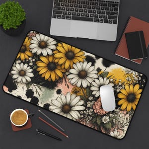 Daisy desk mat rustic sunflower floral art with vintage texture large gaming mouse pad farmhouse office decor nature inspired accessory