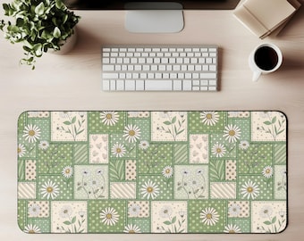 Vintage Daisy Patchwork Desk Mat | Green Floral Mousepad Mat