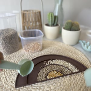 Eco-friendly Montessori tray | Rainbow sorting tray for sensory play, loose parts, fine motor skills & nature play