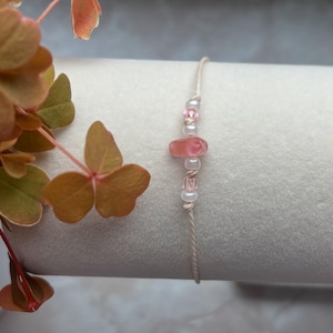 Delicate Boho Pearl Bracelet – Handmade Macrame Bracelet with Gemstones – Adjustable – Gift for Girlfriend – Handmade – Crystal