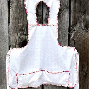 Handmade apron from vintage fabric