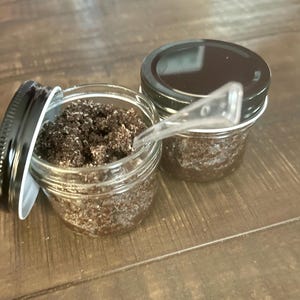 Homemade Coffee-Sugar Scrub