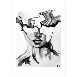 Puede incluir: Impresión artística de retrato abstracto en blanco y negro. La obra de arte representa un rostro con un diseño fragmentado en la parte superior. Las iniciales del artista, "SE", son visibles en la esquina inferior derecha. La pintura utiliza tonos de gris para crear profundidad y contraste.