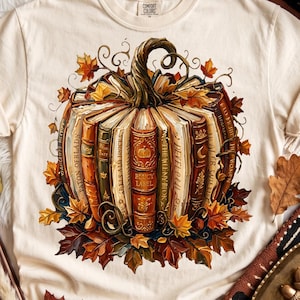 Pumpabokstapel penseldragskonst PNG, höstläsningsbokälskare höstbiblioteksillustration, mysig litterär digital nedladdning