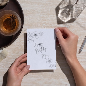 Carte d'anniversaire minimaliste pour elle/lui, carte de voeux esthétique, design moderne et doux, carte d'anniversaire bien pensée pour ami, partenaire ou famille