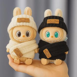 Ubranka Labubu - 15-17 cm Strój lalki - Zestaw robiony ręcznie - Czapka - Szalik - Torba - Pasuje do Popmart Labubu - Akcesoria do siedzenia
