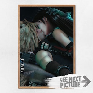 Pode incluir: Obra de arte emoldurada com um abraço apaixonado entre dois personagens. A imagem é uma ilustração digital com uma atmosfera escura e dramática. O texto "FINAL FANTASY VII" é visível. Uma sobreposição de texto diz "SEE NEXT PICTURE".