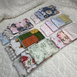 Hand Sewn Coin Purse Wristlet Wallet –Small Zipper Pouch for Cash, Cards, Coins & IDs  Fabric Wristlet with Keyring –Gift for Her - Students
