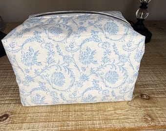 Cosmetic Makeup Bag – Handmade Zipper Pouch for Travel, Toiletries & Beauty Essentials – Small Makeup Organizer Gift for Her - Beauty Bag