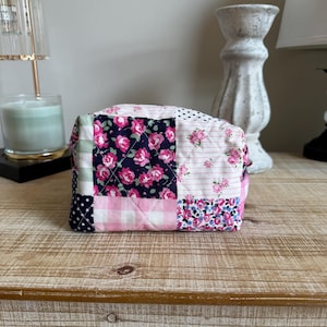 Cosmetic Makeup Bag – Handmade Zipper Pouch for Travel, Toiletries & Beauty Essentials –  Gift for Her - Stylish, Durable, and One-of-a-Kind