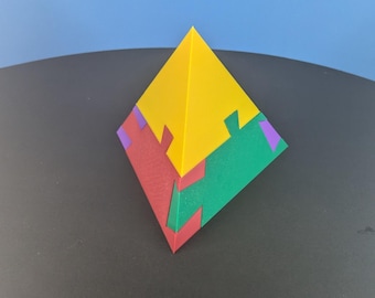 Puzzle piramidale ad incastro da 4 pezzi