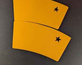 Jastrow Illusion Puzzle: Brain-Teasing Visual Trick with Star Cutouts