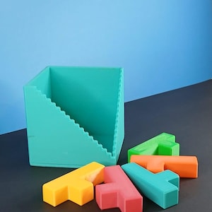Klarner&#39;s Pentacube Puzzle/Brainteaser