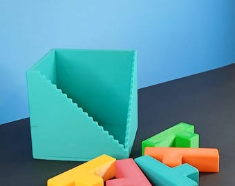 Klarner's Pentacube Puzzle/Brainteaser