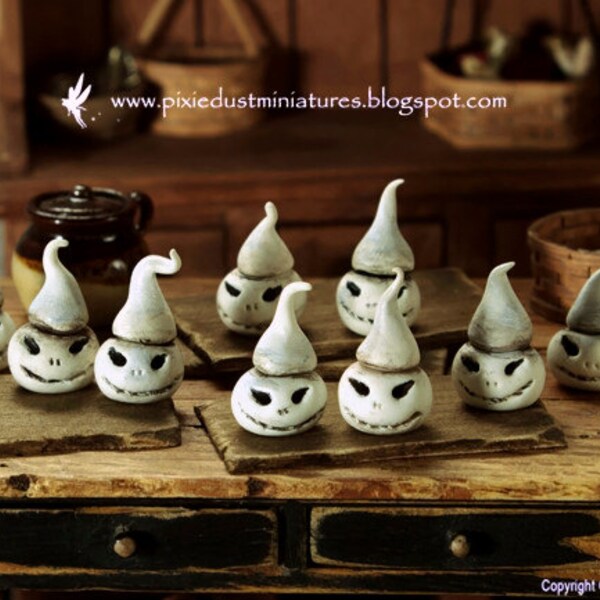Ghost Bottle - HALLOWEEN RANGE