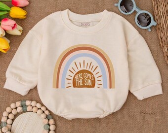 Rainbow Here Comes The Sun Romper Sweatshirt, Summer Baby Bodysuit, Minimalist Baby Clothes, Baby Bubble Romper, Baby Summer Clothes