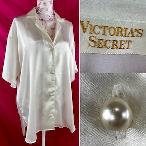 Vintage Victoria&#39;s Secret Gold Label Satin Sleep Shirt Pearl Button P/S Coquette