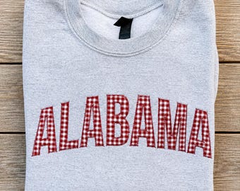 Sweat-shirt Alabama | Ras du cou cramoisi avec appliqués vichy | Cadeau de fierté nationale | Chemise le jour du match | Ras du cou douillet | Chemise col rond AL