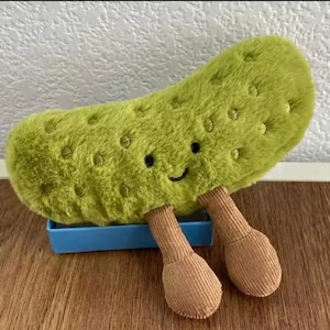 Gurke Plüschtier - Lustiges gefülltes Gurken Geschenk, Kawaii Gurke Plüschtier, süßes Gag Geschenk für Kinder & Erwachsene, Neuheit Gurke Liebhaber Geschenk