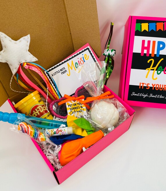 Príncipe Bailarín Implementar Fiesta de cumpleaños de cuarentena en una caja regalo Niña - Etsy España Príncipe Bailarín Implementar Fiesta de cumpleaños de cuarentena en una caja regalo Niña - Etsy España