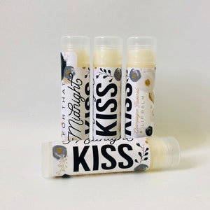 New Years Eve Wedding Guest Chapstick Favor, Midnight Kisses Champagne Lip Balm Gift for New Years Party, Wedding Party Favor from Newlyweds