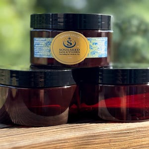 Sacred Shield Salt Scrub – Peeling do ciała z solą z Morza Martwego | Ochronny, energetyczny peeling | Rozmaryn i drzewo herbaciane | Soul Seed Solutions