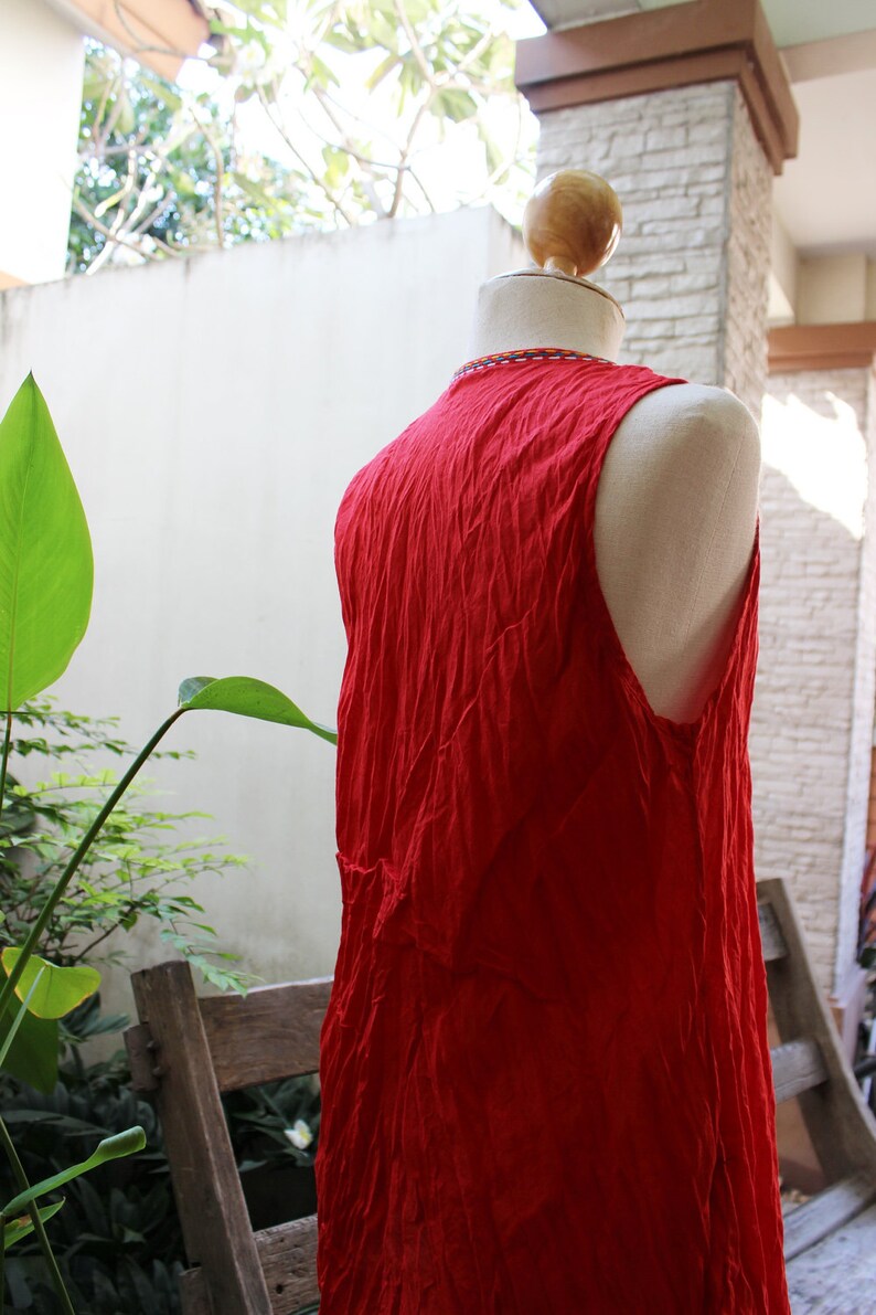 Comfy Roomy V Sleeveless Top Red