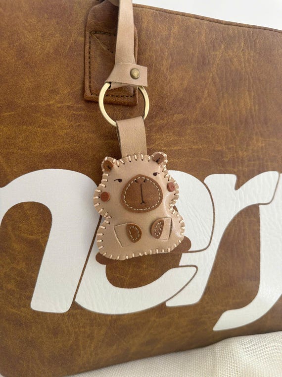Handmade Leather Capybara Leather Charm, Animal Bag Charm, Unique Gift for Her, Rustic Leather Accessories, Capybara Bag Charm