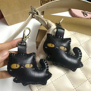 Bag Charm Cat – Cute Grumpy Cat Keychain, Handmade Leather Cat Keychain, Cat bag charm, Black Cat Purse , Keychain Gift
