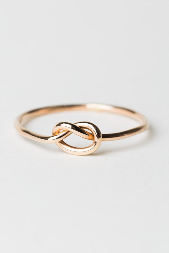 bague en or avec noeud bague en or avec noeud