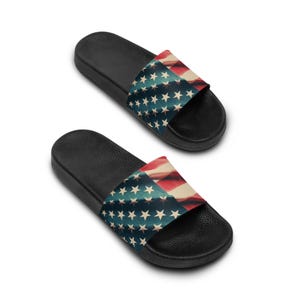 American Flag Men&#39;s Slide Sandals: Patriotic Summer Pool Shoes