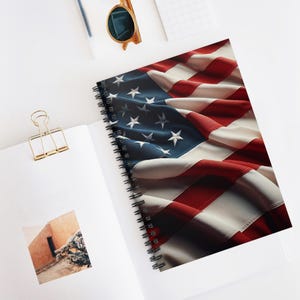 Patriottisch spiraalvormig notitieboek: 4 juli-dagboek, geregelde lijnen