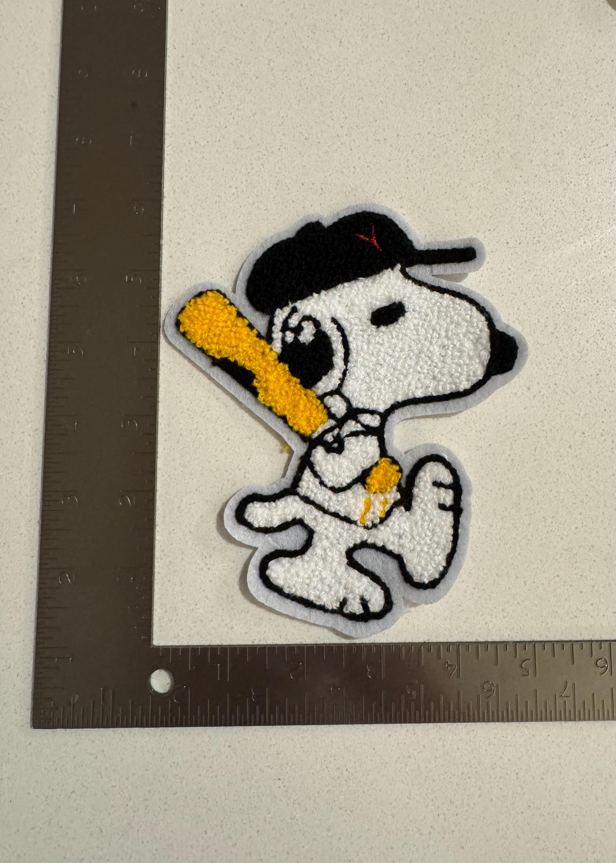 6 IN X 5 IN Large Embroidered Patch - Peanuts Snoopy *sew on Only